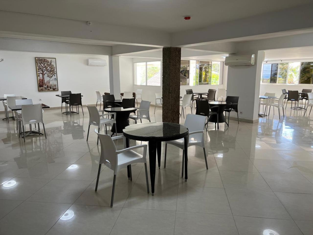 Hotel Wimbi Sun Pemba Luaran gambar